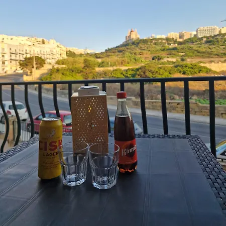 Charming Seaside Διαμέρισμα