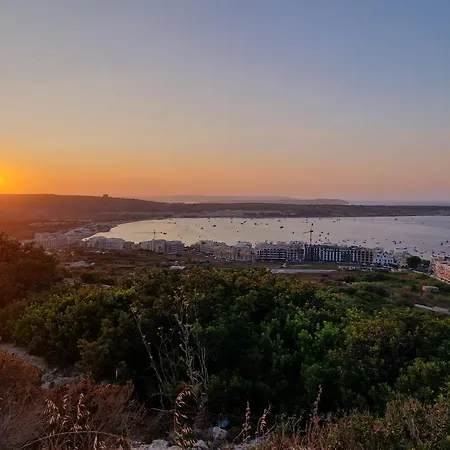 Charming Seaside Mellieħa