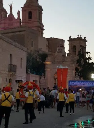 Charming Seaside Mellieħa