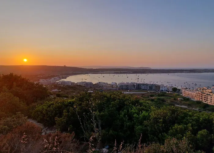 Charming Seaside Mellieħa